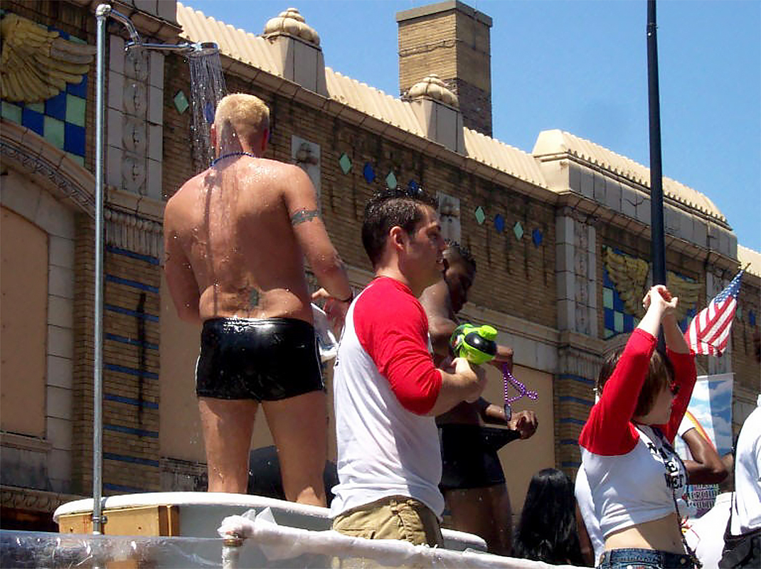 Pride04 049