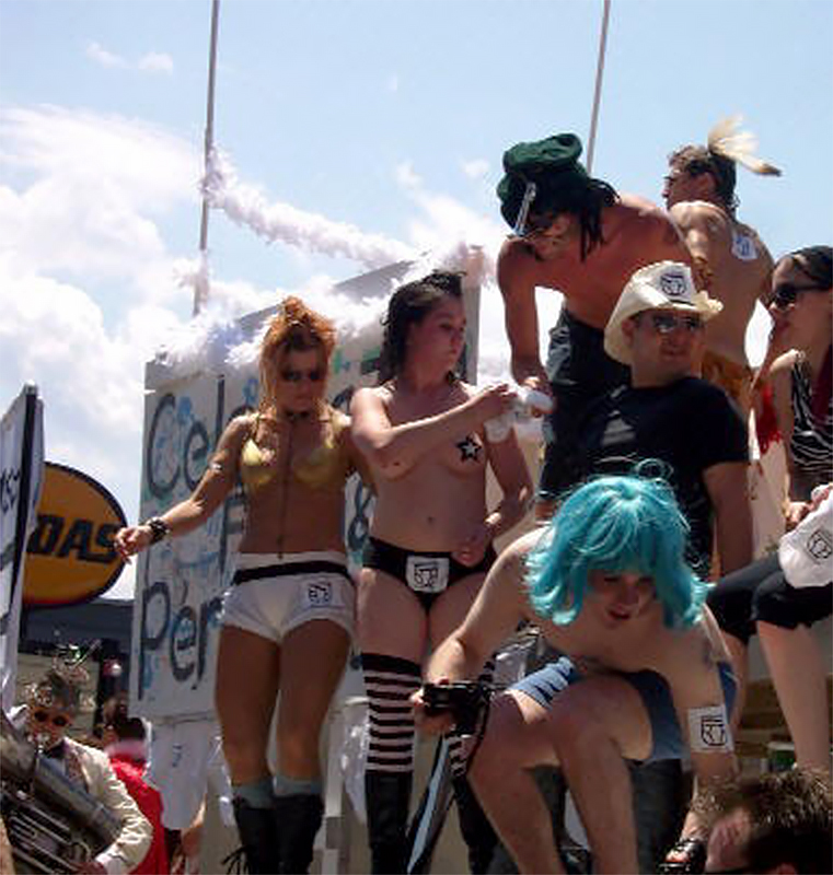 Pride04 053