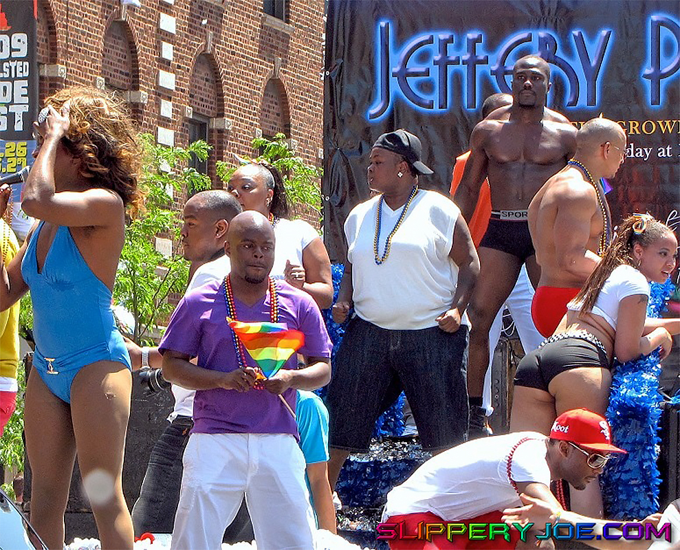 Pride 09 077
