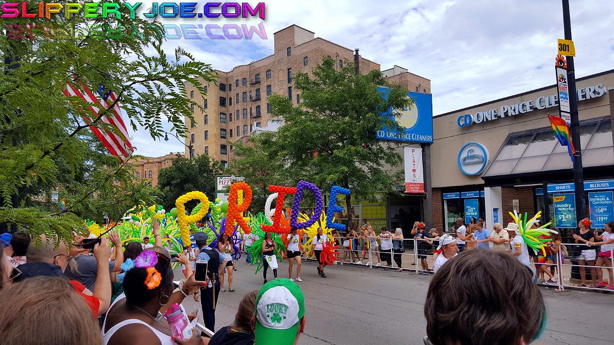 parade 080