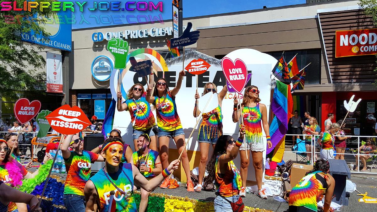 parade 272