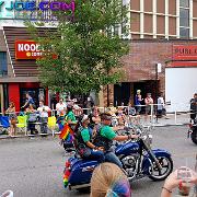 parade 027