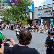 parade 043