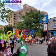 parade 080