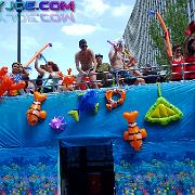 parade 185