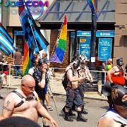 parade 220