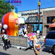parade 284