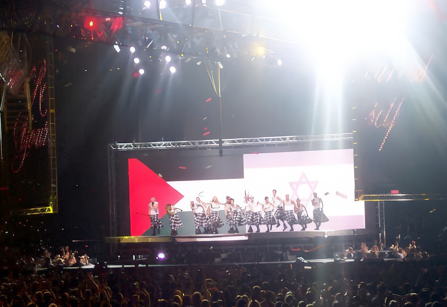madonna04 27