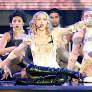 madonna04 28